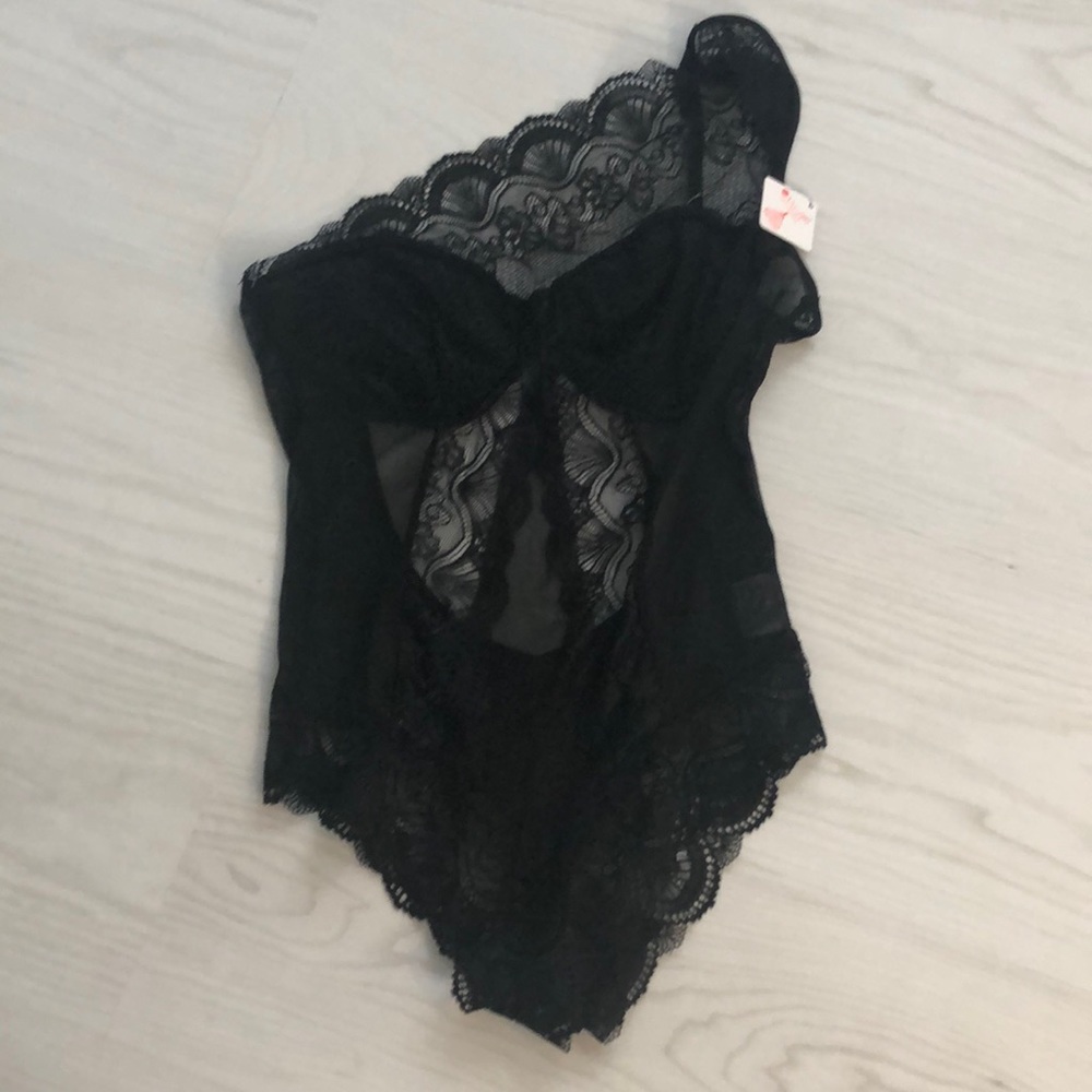 Kiss Me Angle Lace Bodysuit